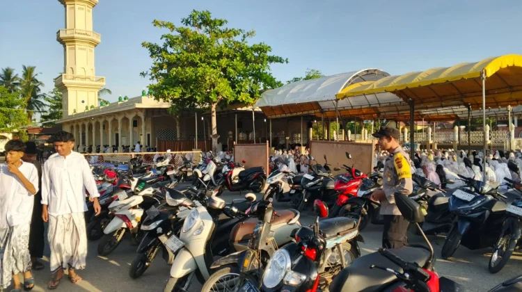 Shalat Idul Fitri di Masjid Mideun Syuhada Berlangsung Khidmat