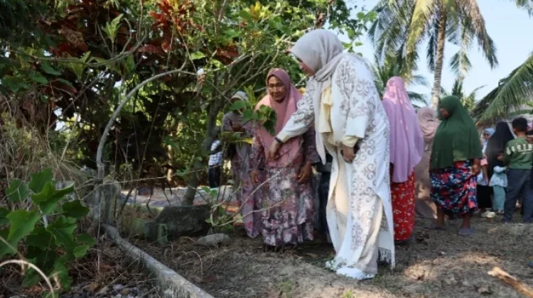 Kak Na Manfaatkan Momen Mudik untuk Santuni Anak Yatim di Seunuddon