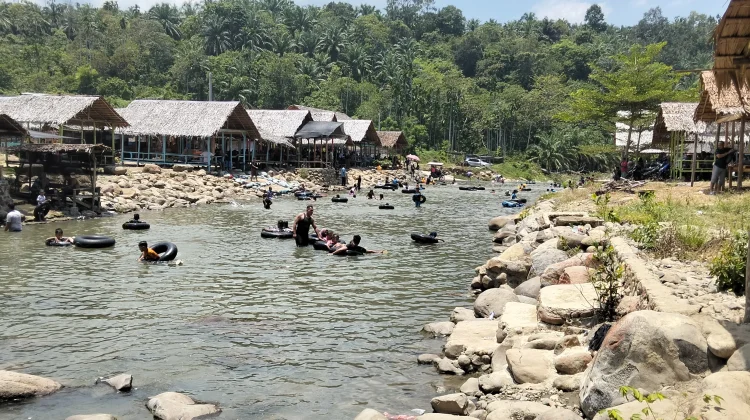 Sungai Lhok Buloh Ramai, Wisata Alam Jadi Favorit saat Lebaran