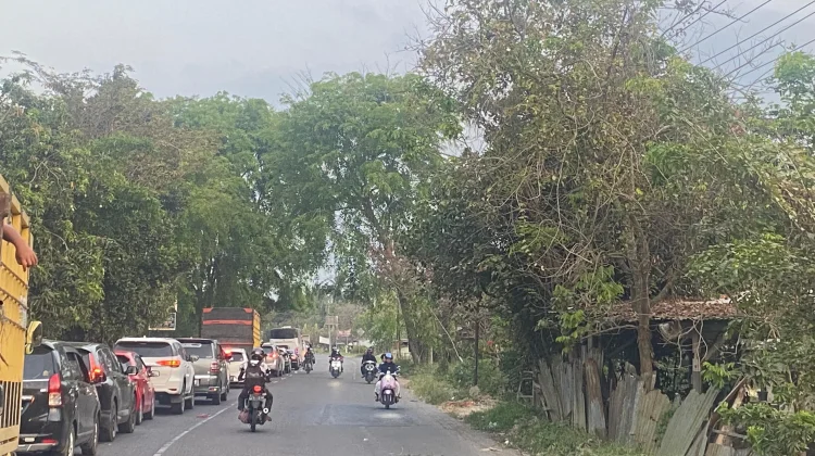 Macet Arus Balik di Kutablang Bireuen Capai 4 Kilometer