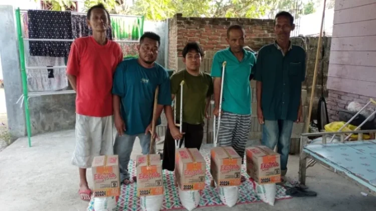 Peduli Disabilitas, HRD Salurkan Ratusan Paket Bantuan di Bireuen