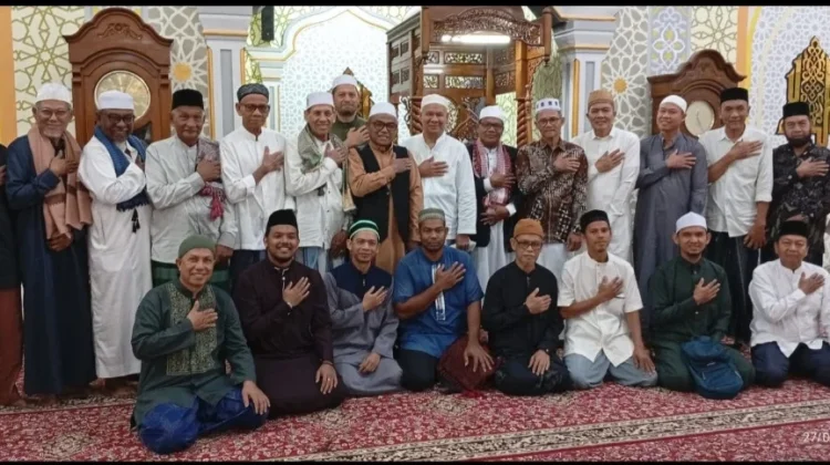 Tausiah Ba’da Subuh di Masjid Jami Lancang Garam, Ajak Jamaah Tingkatkan Ketakwaan