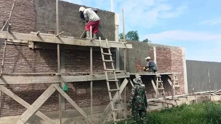 Pembangunan Gedung Koperasi Merah Putih Desa Puuk Terus Dikebut