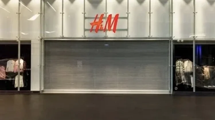 H&M Tutup 160 Toko pada 2026, Pergeseran ke Digital Sejalan Tren Global Ritel