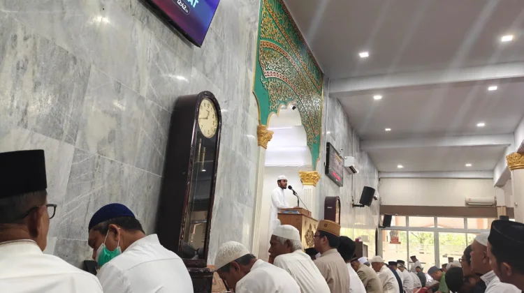 Menjaga Kehormatan Syiar Islam dan Sunnah Rasulullah SAW
