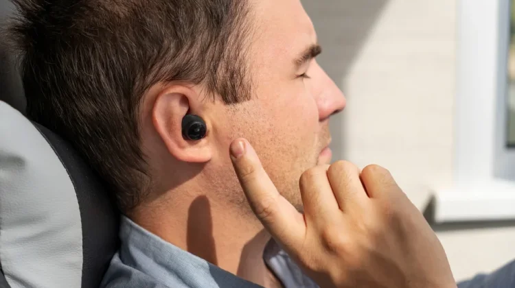 Bahaya penggunaan Headphone Bluetooth dalam Jangka Panjang