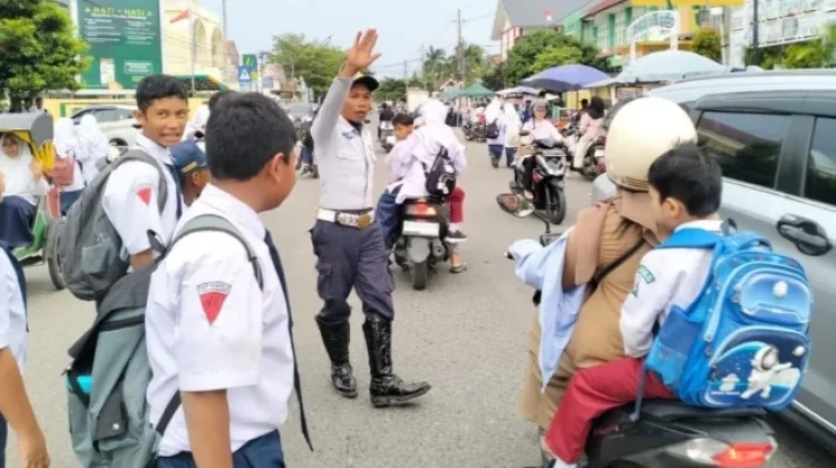 Cegah Kemacetan, Dishub Lhokseumawe Atur Arus Kendaraan Siang Hari