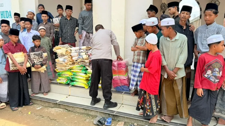 Polres Aceh Utara Salurkan Bantuan ke Dayah, Wujud Kepedulian terhadap Satri