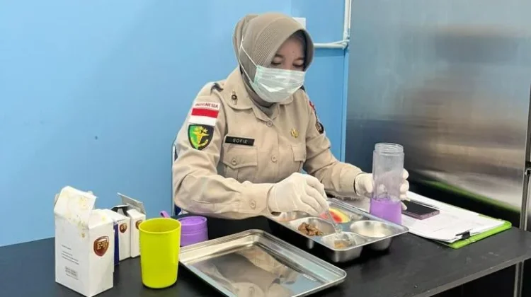 Pastikan Makanan Aman dan Bergizi, Polres Lhokseumawe Uji Food Safety