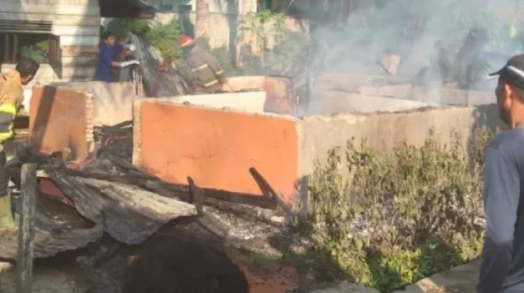 Kebakaran Hanguskan Rumah Warga di Langsa Barat