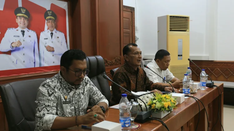 Sekda Lhokseumawe Pimpin Rapat KLA, Percepat Kinerja Daerah