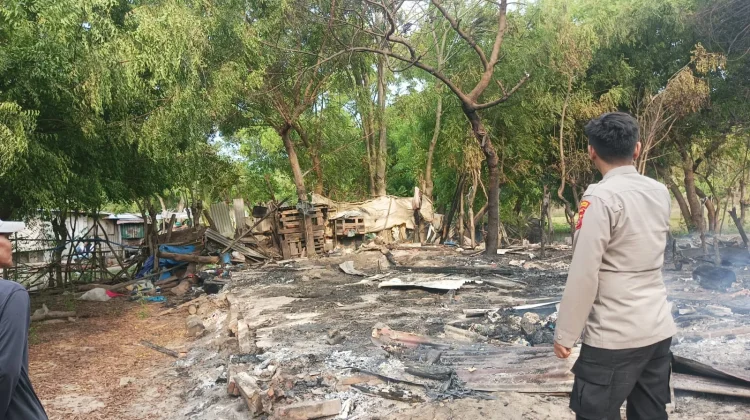 Rumah Kayu di Dewantara Terbakar, Polisi Gerak Cepat Amankan TKP