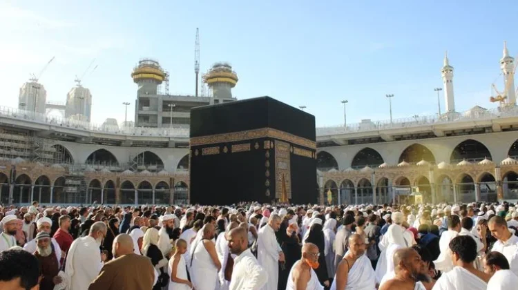 Haji Menyatukan Iman dan Kehidupan