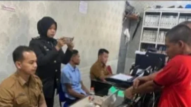Disdukcapil Aceh Timur Lakukan Perekaman e-KTP di Lapas Kelas II Idi