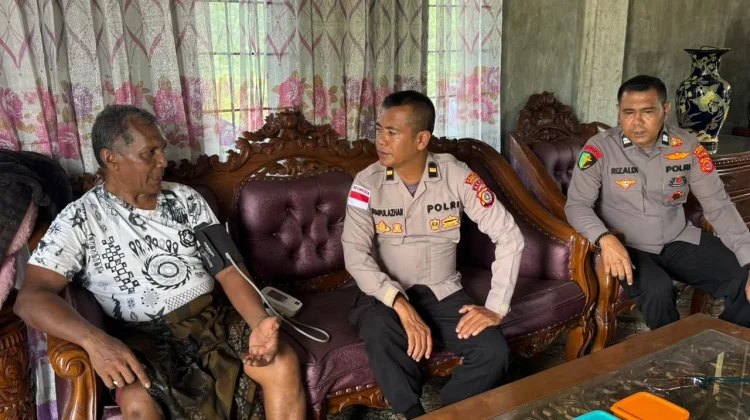 Si Dokkes Polres Lhokseumawe Cek Kondisi Personel yang Sakit