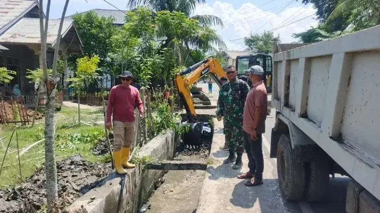 Pembersihan Irigasi, TNI-Polri, Pemerintahan dan Warga Kompak Bergerak