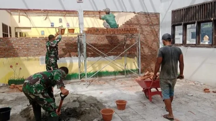 Kodim 0103/Aceh Utara Revitalisasi Fasilitas Belajar di Muara Dua Lhokseumawe