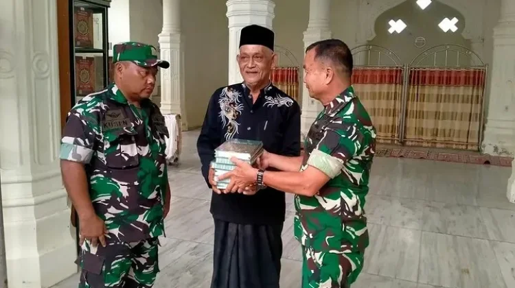 Kodim Aceh Utara Salurkan Al-Qur'an Amanah KASAD ke Panti Asuhan