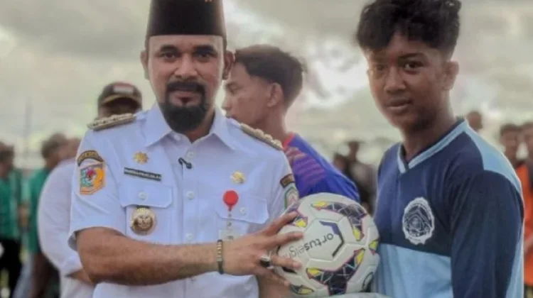 Puluhan Tim Ramaikan Turnamen Sepak Bola Pelajar di Simpang Ulim
