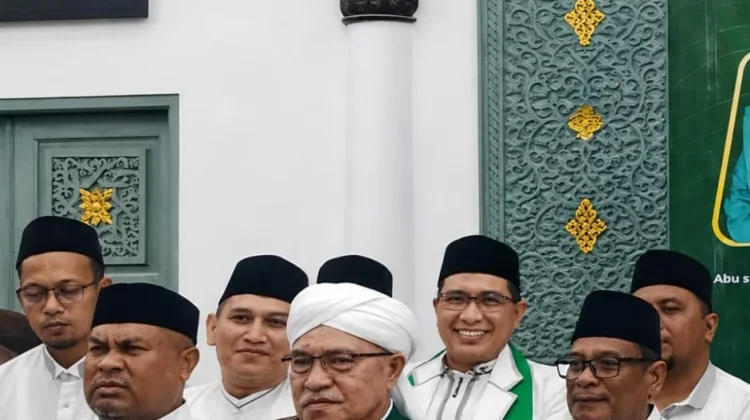 Abu Mudi Lantik Pengurus Tastafi se-Aceh dan Luar Negeri Periode 2026–2031