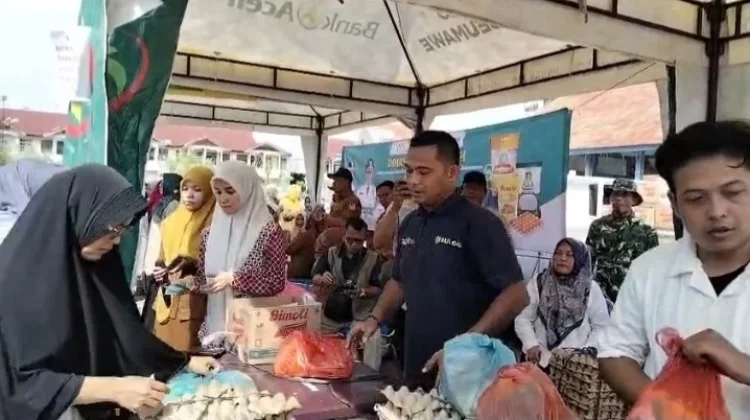 Ibu Rumah Tangga Sambut Gembira Pasar Murah di Lhokseumawe