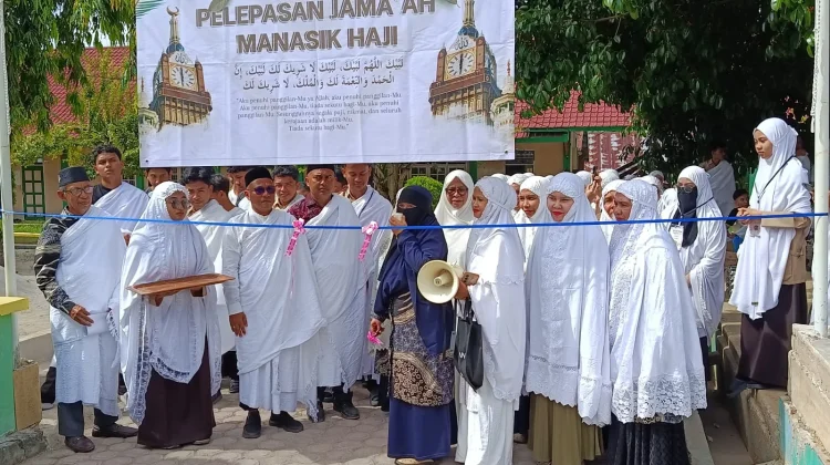 Bekali Pemahaman Ibadah, KSPS MAN 2 Bireuen Gelar Pelatihan Manasik Haji