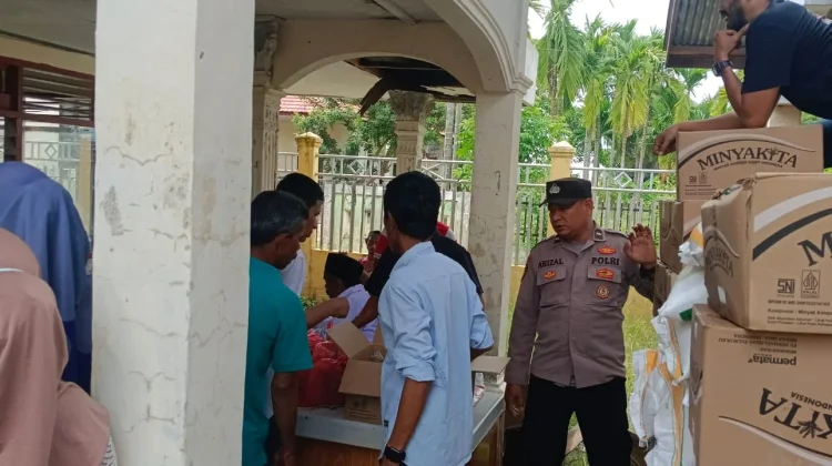 Penyaluran Bantuan Pangan Pemerintah di Muara Batu, 1.206 KK Terima Beras dan Minyak