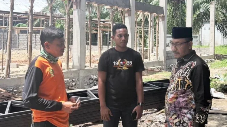 Haji Uma Soroti Upah Buruh di Bawah Standar pada Proyek KDMP