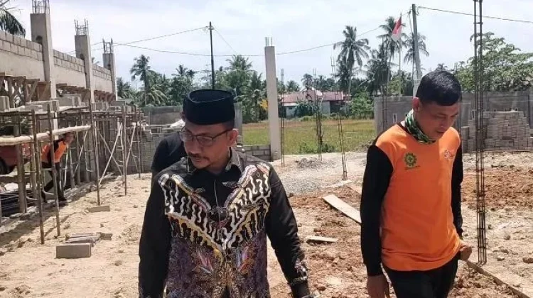 Haji Uma Soroti Upah Buruh di Bawah Standar pada Proyek KDMP