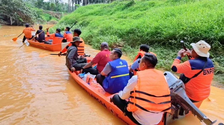 Jeffry Sentana Telusuri Krueng Langsa Cegah Banjir