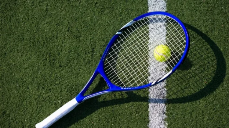 Memilih Raket Tenis yang Tepat, Sesuaikan dengan Kemampuan Bermain