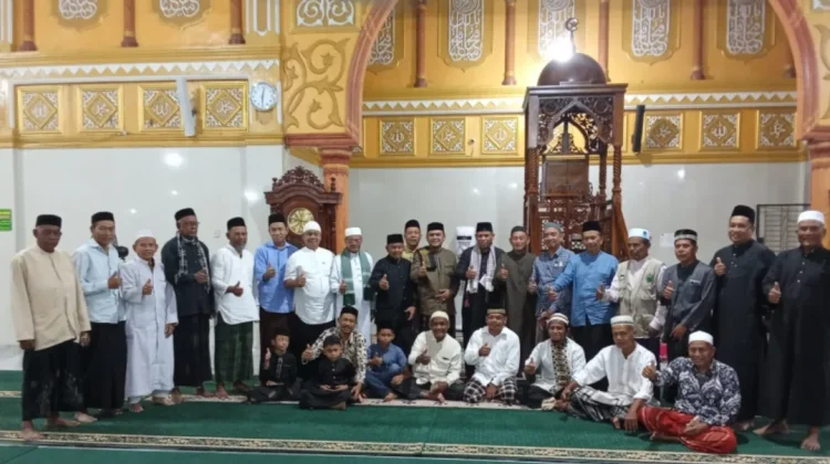 Syiar Subuh Rabu Berkah di Masjid Syura Kandang Hadirkan Tgk Husni Al-Lukman