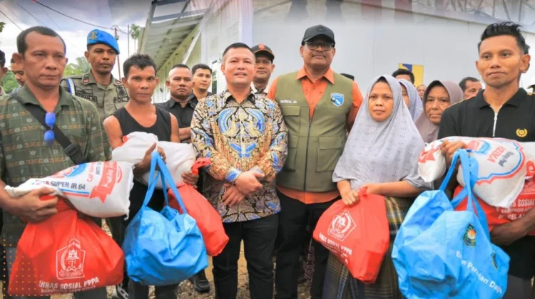 Bupati Aceh Utara Bersama Kepala Posko Satgas PRR Aceh Tinjau Korban Cuaca Ekstrem