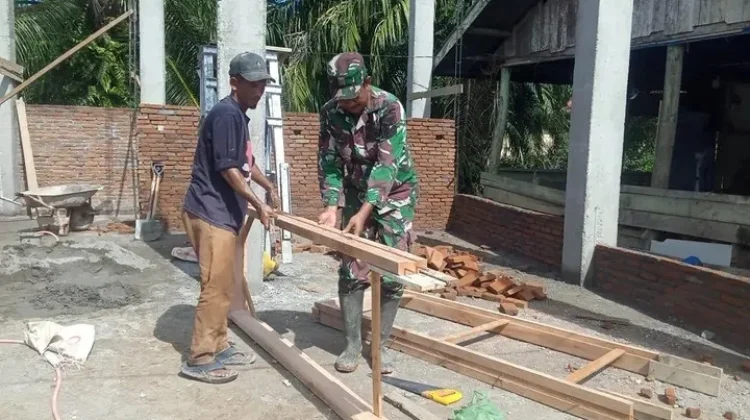 TNI Bangun Mushola, Hadirkan Sarana Ibadah Bagi Warga Lhok Reudeup