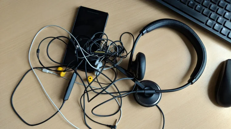 Headset Kabel Kembali Dilirik