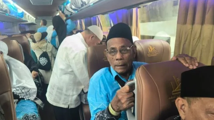 Jemaah Haji Aceh Perbanyak Ibadah Sembari Menanti Kepulangan