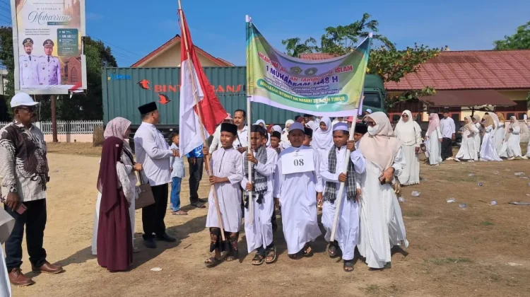 Ratusan Pelajar Meriahkan Pawai Tahun Baru Islam di Julok
