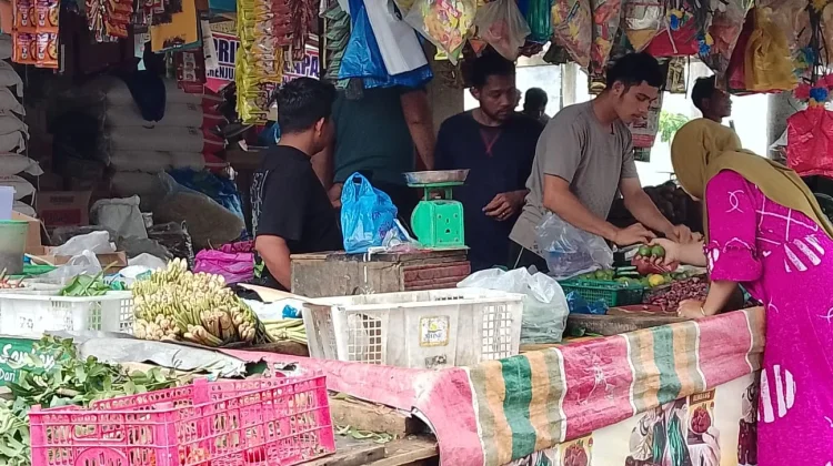 Harga Barang Komoditi di Pasar Lhokseumawe Stabil