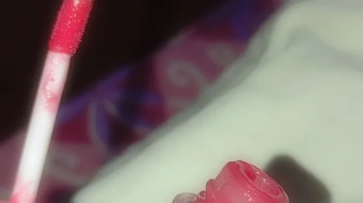 Tips Memilih Lipstik yang Cocok Sesuai Warna Kulit agar Tampil Lebih Percaya Diri