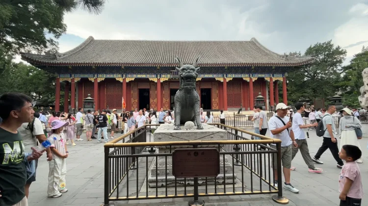 Istana Musim Panas Yiheyuan Beijing Pikat Ribuan Wisatawan