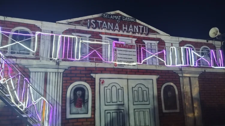 Sensasi Rumah Hantu Ramaikan Pasar Malam Cunda Lhokseumawe