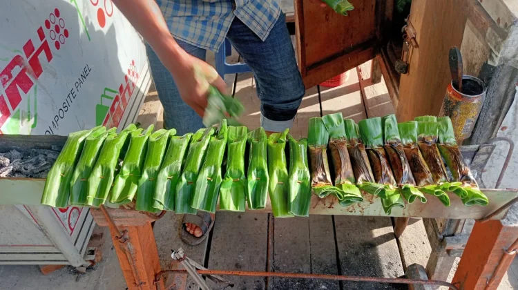 Pulut Bakar, Kuliner Tradisional dengan Cita Rasa Tak Lekang Waktu