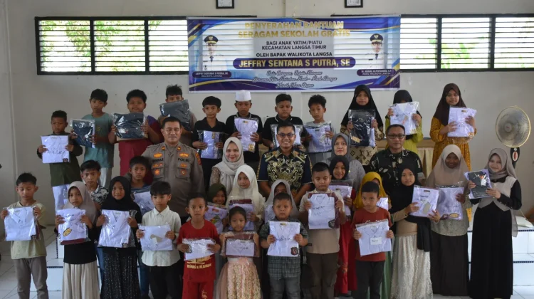 Anak Yatim Langsa Timur Terima Seragam Sekolah Gratis
