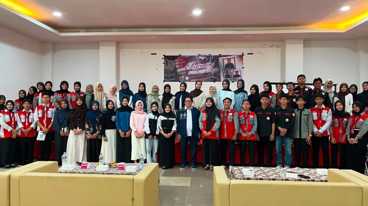 Authorship Class 2026:UKM Creative Minority Latih 50 Mahasiswa tulis karya ilmiah