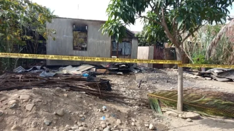 Rumah Semi Permanen di Peudada Ludes Terbakar, Polisi Selidiki Penyebab Kebakaran