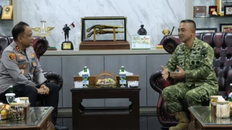 Perkuat Sinergitas TNI–Polri, Kapolda Aceh Silaturahmi Perdana dengan Pangdam IM