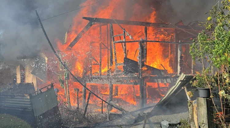Rumah Kayu di Lampreh Aceh Besar Ludes Terbakar, Satu Keluarga Mengungsi