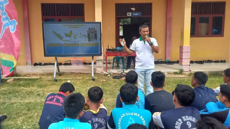 BNN Tutup  MPLS SMKN 1  Lhokseumawe Dengan Edukasi Narkoba