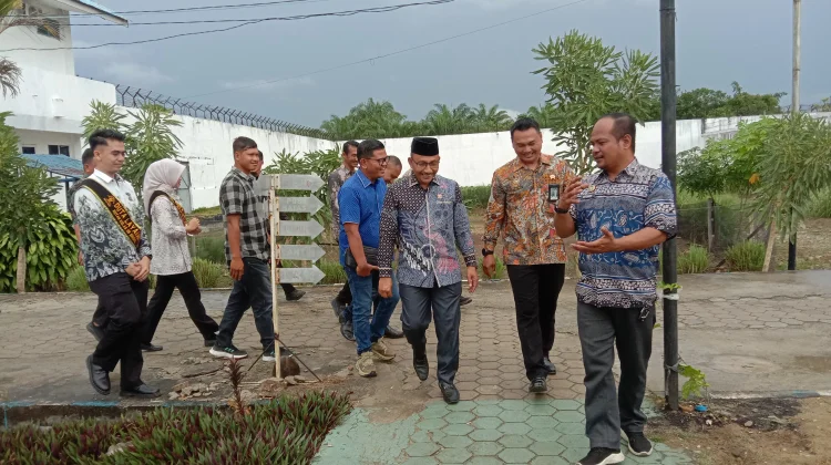 Kunjungi Rutan Aceh Singkil, Haji Uma Soroti Over Kapasitas dan Kurangnya Personel