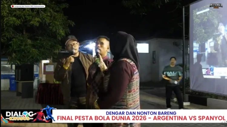 Antusias Nobar, Mahmudin Buktikan Kecintaan pada Sepak Bola Tak Berbatas